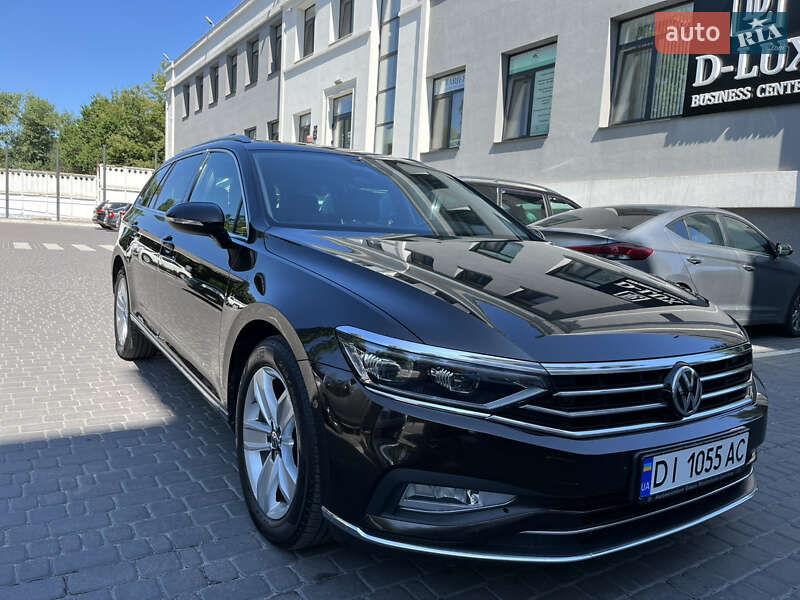 Универсал Volkswagen Passat 2019 в Киеве фото Универсал Volkswagen Passat 2019 в Киеве
