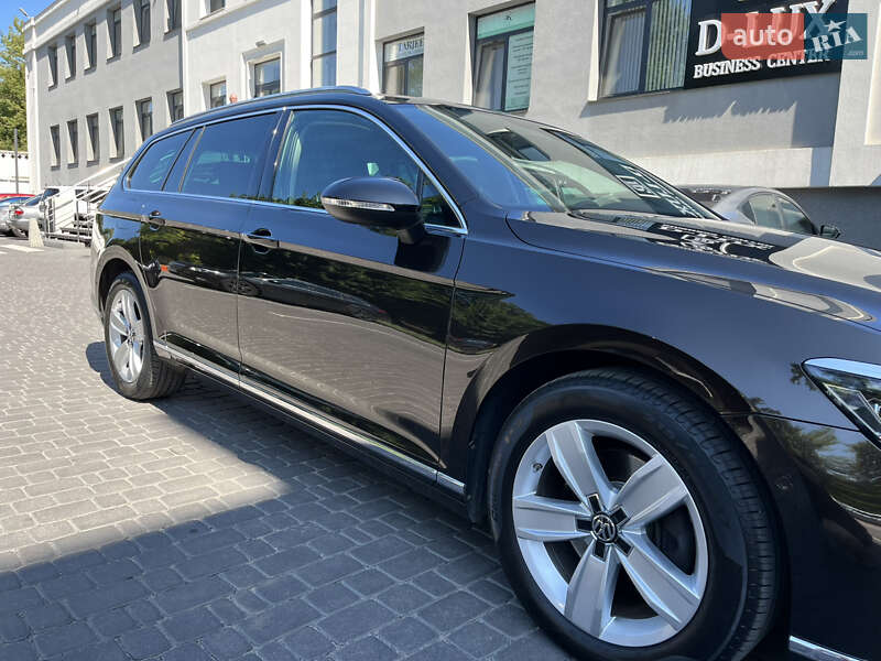 Универсал Volkswagen Passat 2019 в Киеве фото 3 Универсал Volkswagen Passat 2019 в Киеве