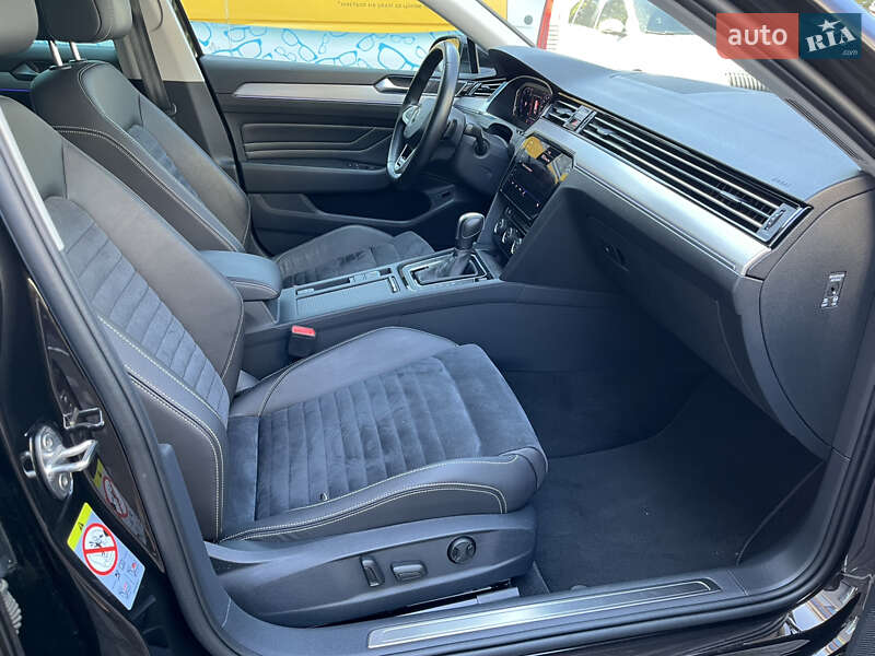 Универсал Volkswagen Passat 2019 в Киеве фото 25 Универсал Volkswagen Passat 2019 в Киеве