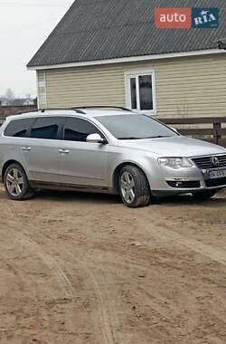 Універсал Volkswagen Passat 2007 в Володимирці