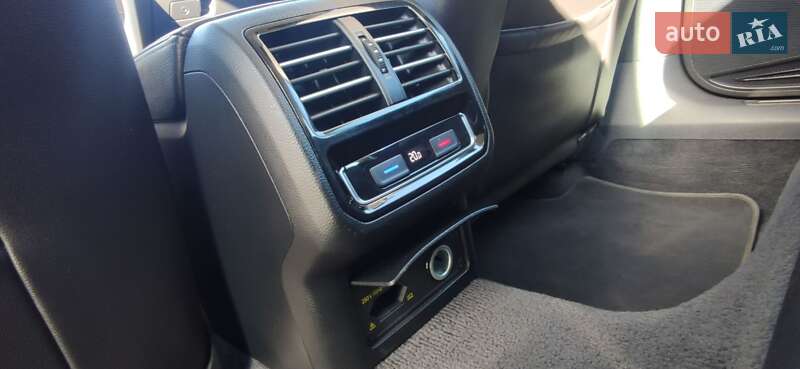 Универсал Volkswagen Passat 2015 в Нетешине