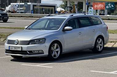 Универсал Volkswagen Passat 2012 в Киеве