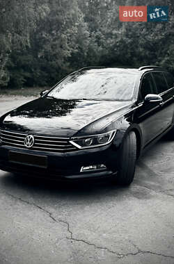 Универсал Volkswagen Passat 2016 в Звягеле