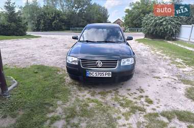 Седан Volkswagen Passat 2001 в Львові