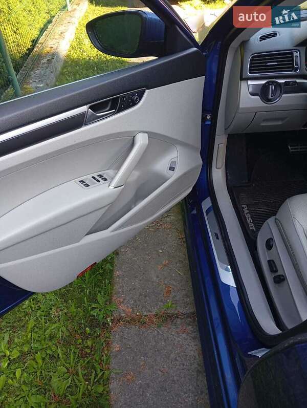 Седан Volkswagen Passat 2017 в Конопнице фото 13 Седан Volkswagen Passat 2017 в Конопнице