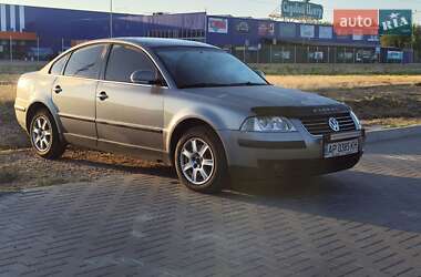 Седан Volkswagen Passat 2004 в Запорожье