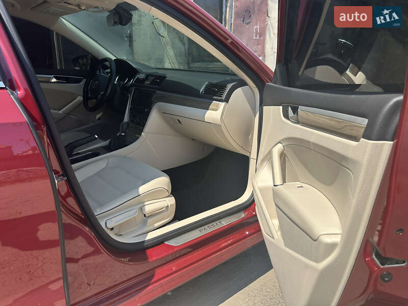 Седан Volkswagen Passat 2017 в Дніпрі