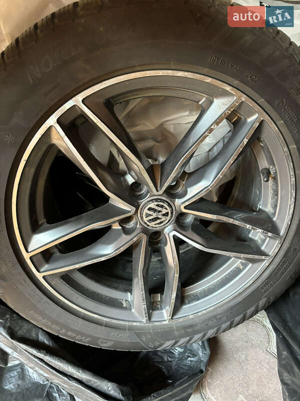 Седан Volkswagen Passat 2017 в Фастові