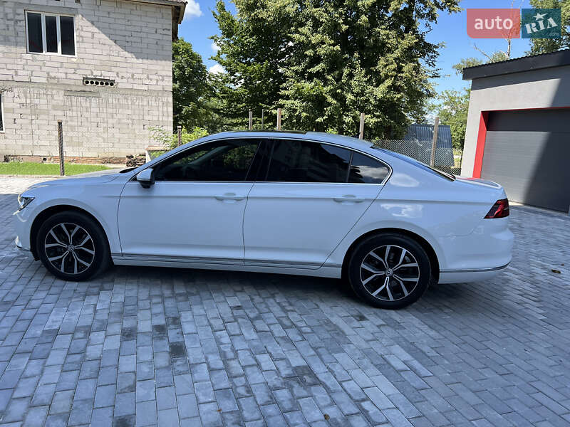 Седан Volkswagen Passat 2017 в Борщеве фото 10 Седан Volkswagen Passat 2017 в Борщеве