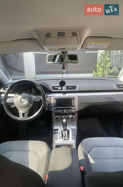 Универсал Volkswagen Passat 2013 в Перечине