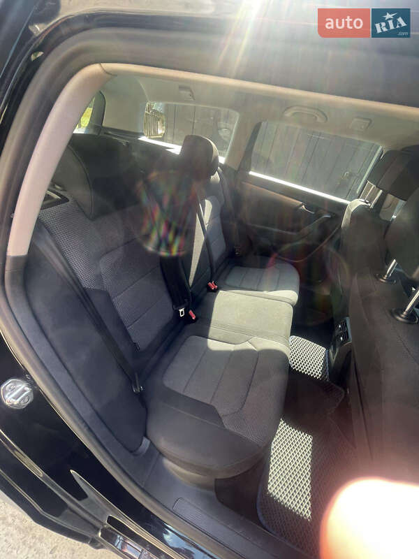 Универсал Volkswagen Passat 2013 в Перечине