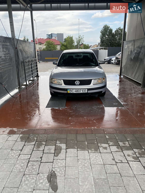 Volkswagen Passat 1998