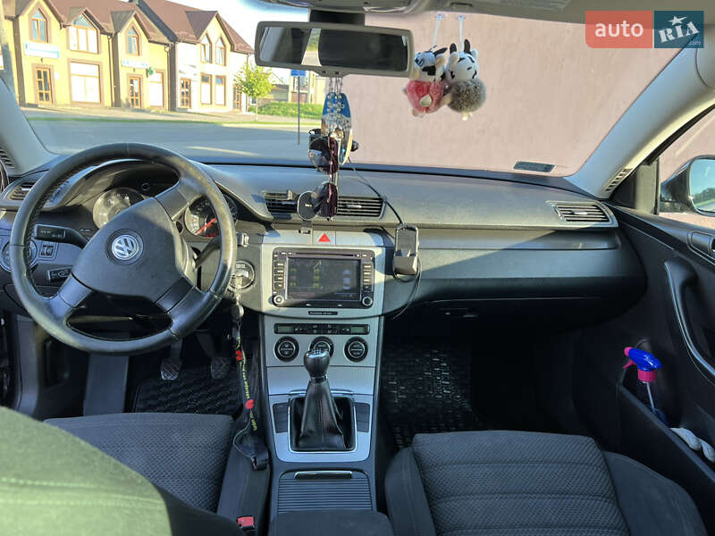 Универсал Volkswagen Passat 2006 в Бродах