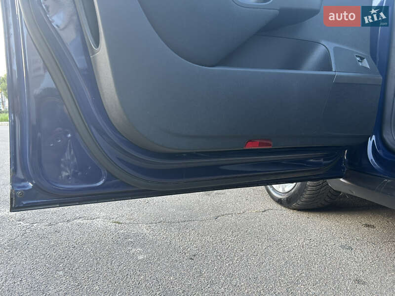 Универсал Volkswagen Passat 2007 в Житомире