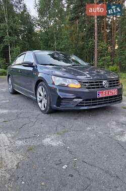 Седан Volkswagen Passat 2017 в 