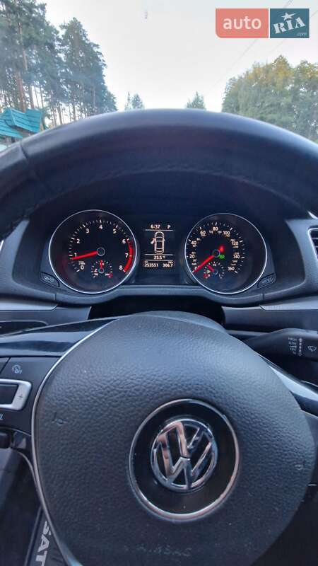 Седан Volkswagen Passat 2017 в Луцьку