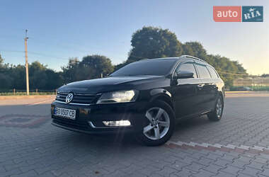 Універсал Volkswagen Passat 2013 в Теофіполі