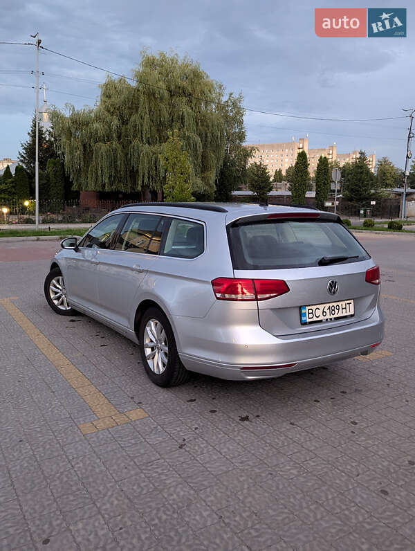Універсал Volkswagen Passat 2015 в Львові