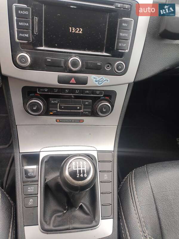 Универсал Volkswagen Passat 2011 в Броварах