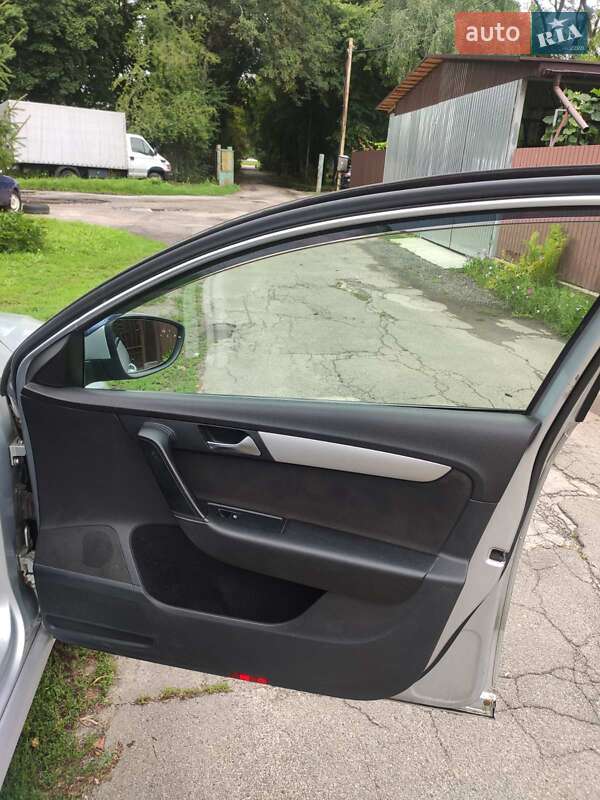 Универсал Volkswagen Passat 2011 в Броварах