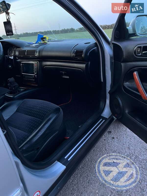 Седан Volkswagen Passat 2002 в Кропивницькому