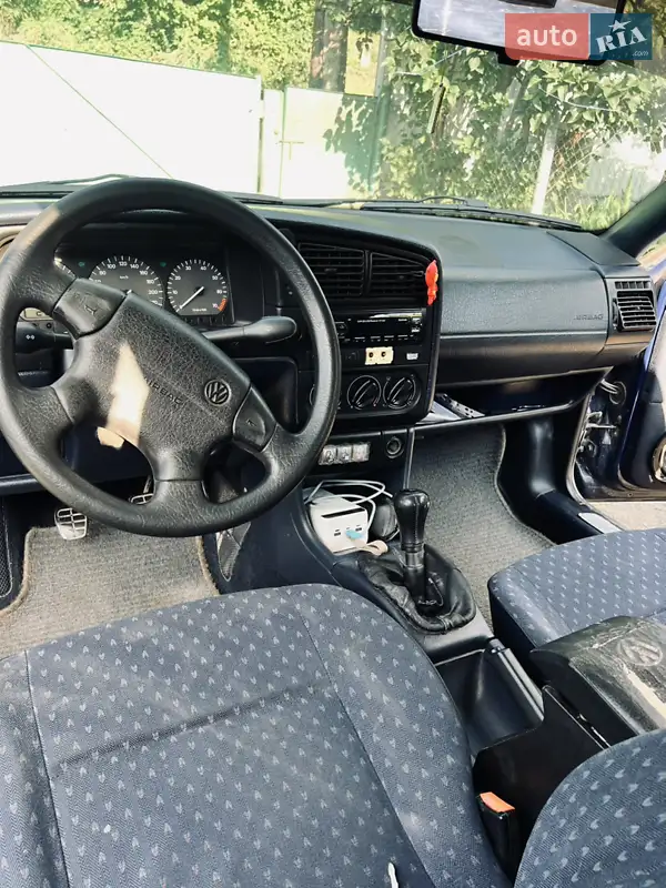 Volkswagen Passat 1996 VIN WVWZZZ3AZTB054069 фото оголошення 15 з 50