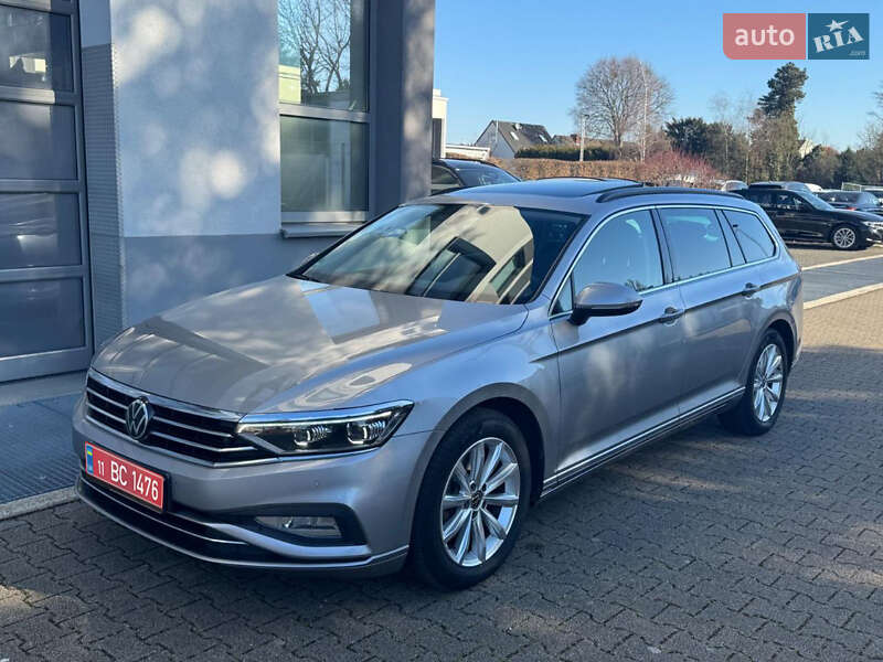 Volkswagen Passat 2022