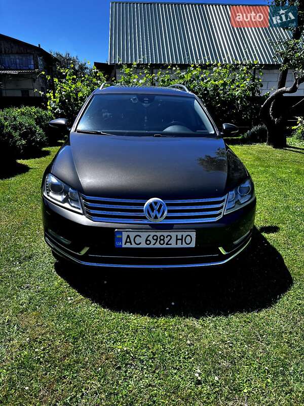 Універсал Volkswagen Passat 2014 в Луцьку