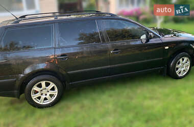 Універсал Volkswagen Passat 1999 в Самарах
