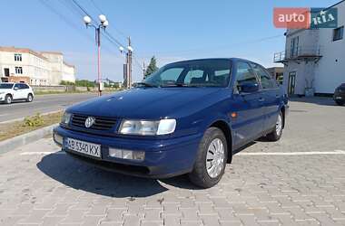 Седан Volkswagen Passat 1996 в Вінниці