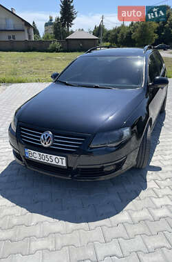 Універсал Volkswagen Passat 2007 в Золочеві