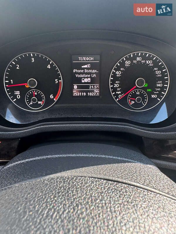 Седан Volkswagen Passat 2015 в Киеве фото 11 Седан Volkswagen Passat 2015 в Киеве