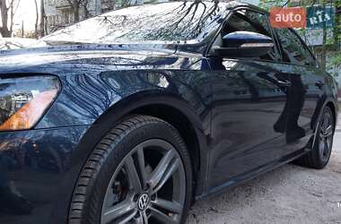 Седан Volkswagen Passat 2012 в Запоріжжі