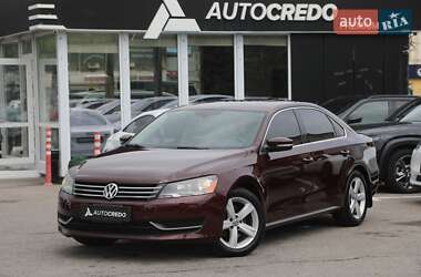 Седан Volkswagen Passat 2013 в Харькове