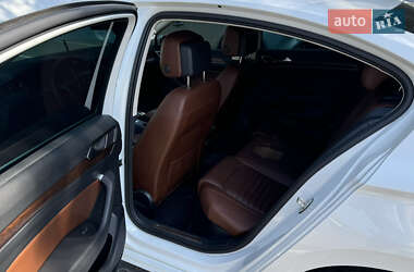 Седан Volkswagen Passat 2018 в 