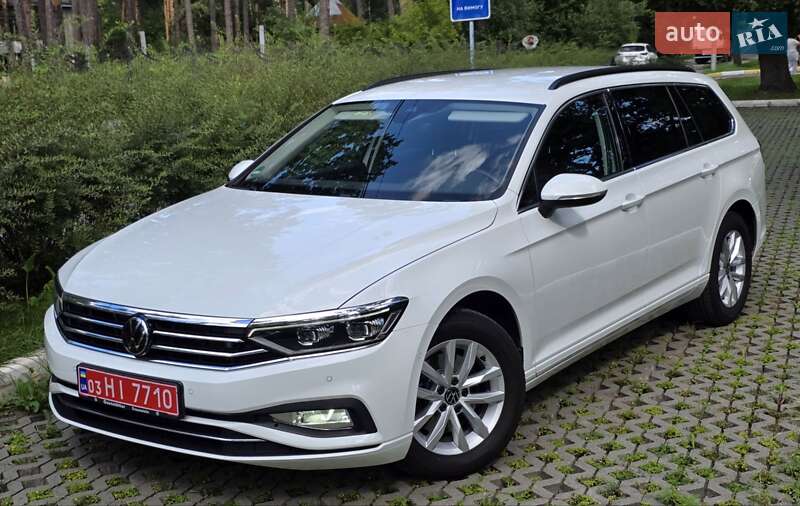Volkswagen Passat 2022