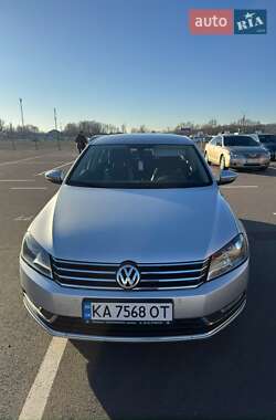 Седан Volkswagen Passat 2014 в Києві