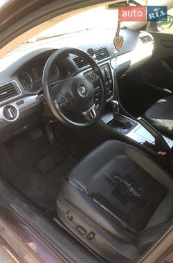 Седан Volkswagen Passat 2012 в Сокале
