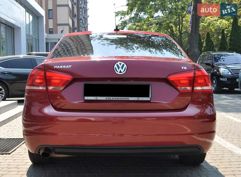 Седан Volkswagen Passat 2015 в Одессе