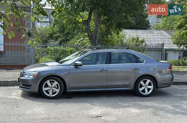 Седан Volkswagen Passat 2011 в Тернополі