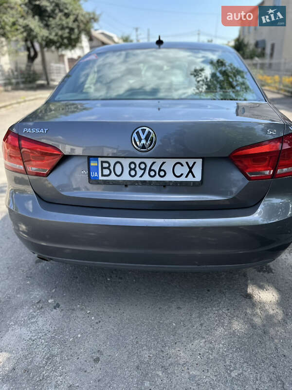 Седан Volkswagen Passat 2011 в Тернополе