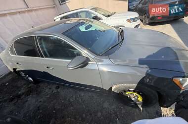 Седан Volkswagen Passat 2016 в Києві