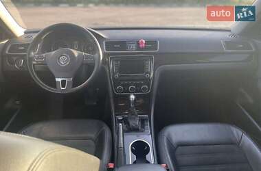 Седан Volkswagen Passat 2014 в Хмельницком