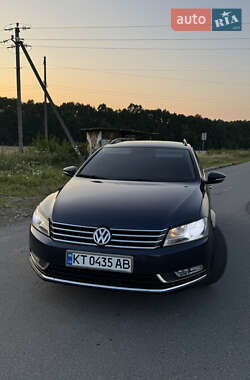 Универсал Volkswagen Passat 2011 в Ивано-Франковске