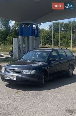 Универсал Volkswagen Passat 2000 в Луцке