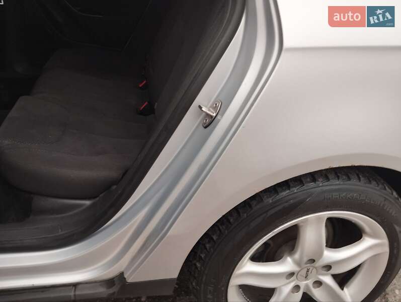 Універсал Volkswagen Passat 2007 в Кобеляках