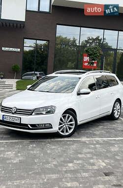 Універсал Volkswagen Passat 2011 в Ужгороді