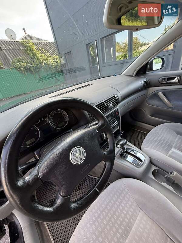 Седан Volkswagen Passat 2002 в Жмеринці