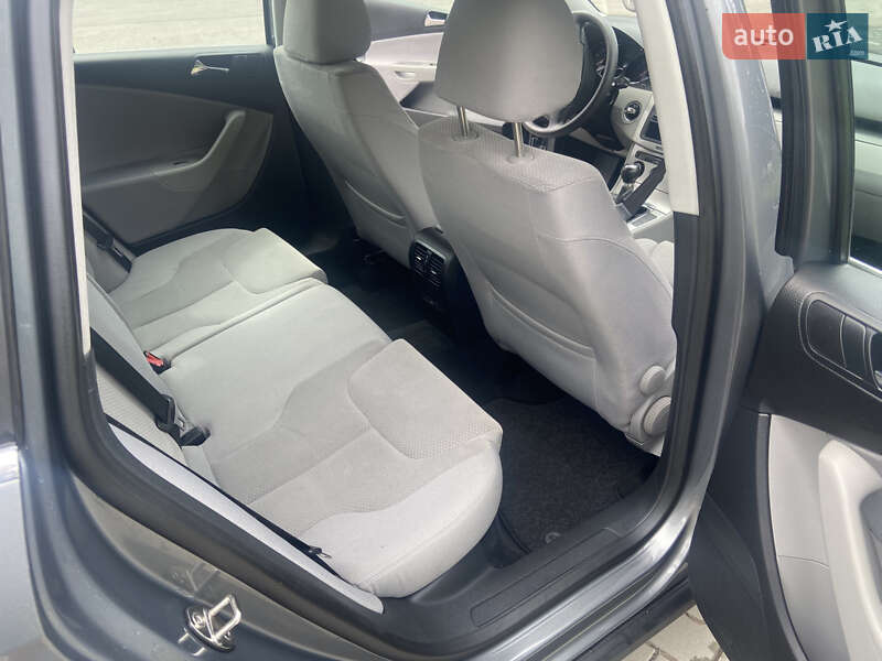 Універсал Volkswagen Passat 2007 в Дубні
