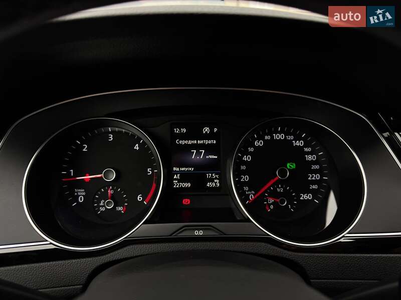 Универсал Volkswagen Passat 2021 в Киеве фото 25 Универсал Volkswagen Passat 2021 в Киеве